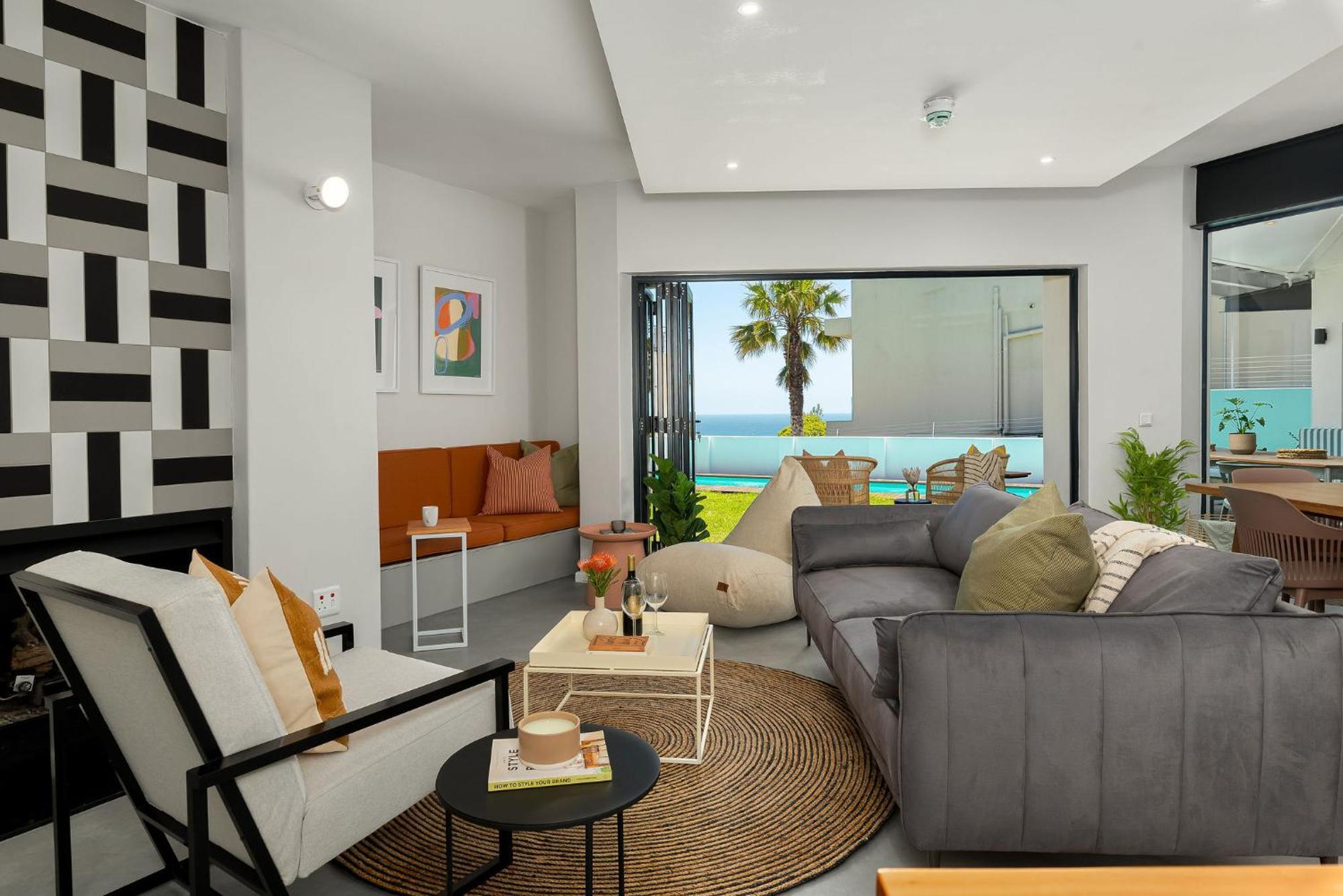 ホテル Neighbourgood 1St Crescent Camps Bay ケープタウン エクステリア 写真