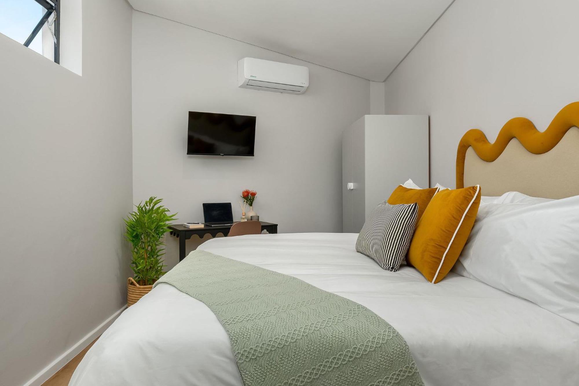 ホテル Neighbourgood 1St Crescent Camps Bay ケープタウン 部屋 写真