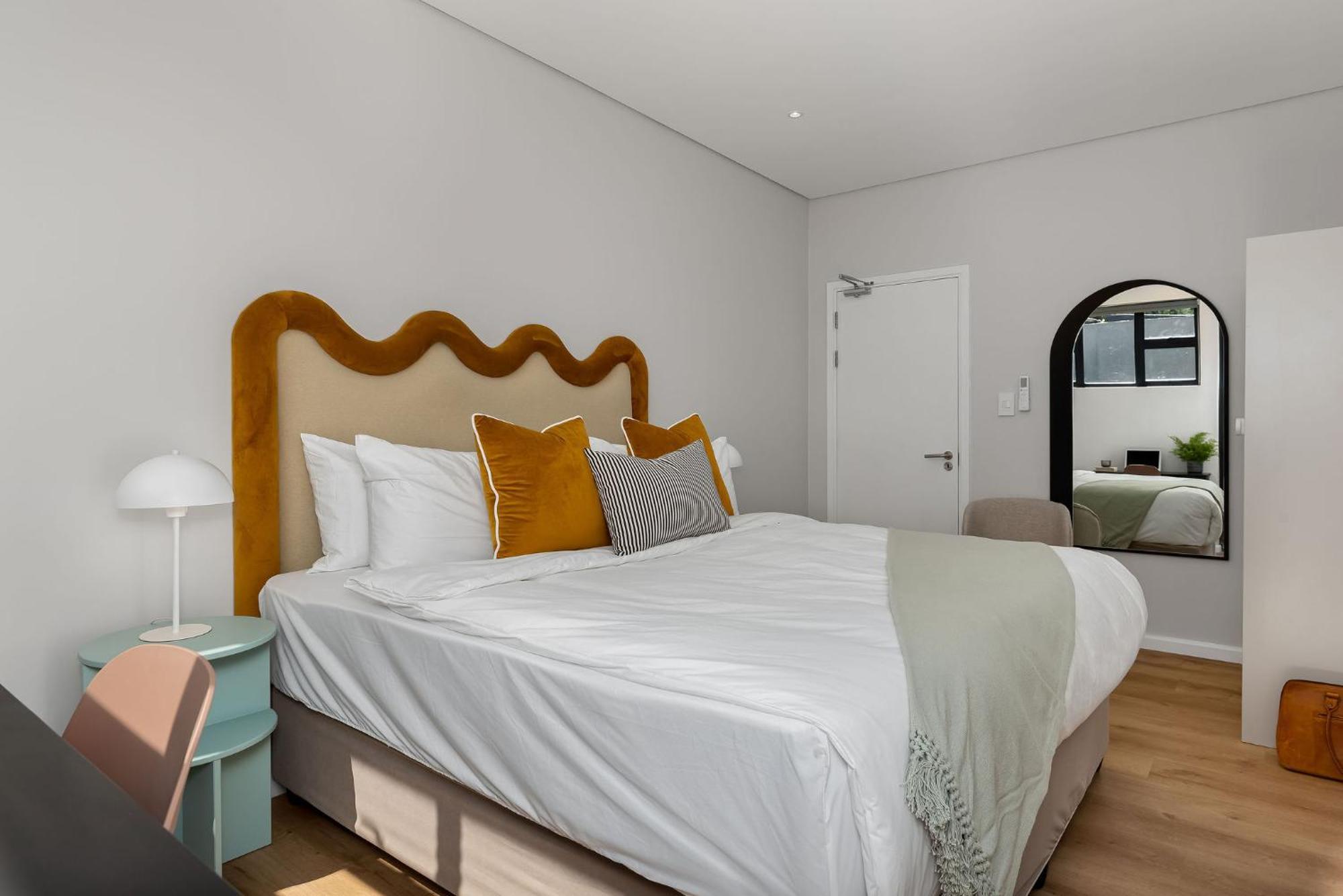 ホテル Neighbourgood 1St Crescent Camps Bay ケープタウン 部屋 写真